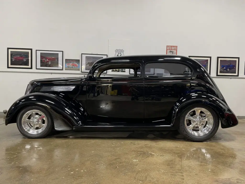 1937 Ford Slantback