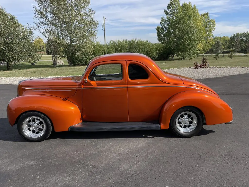 1939 FORD DELUXE