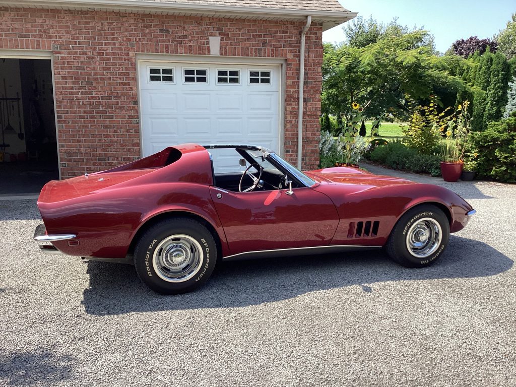 1968 Chevrolet Covette, T Top Coupe