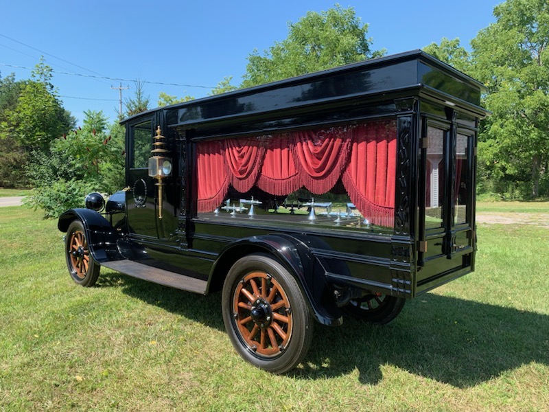 1919 REO MOTORCAR HEARSE